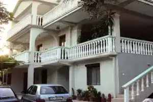 Apartments Marina, Булярица