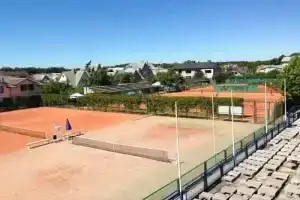 Viesbutis Tenisas, Паланга