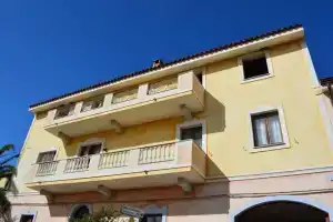 Sa Corte B&b, Позада