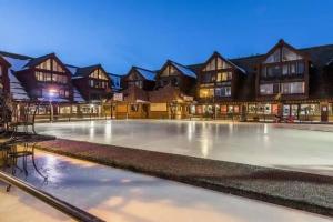 Town Pointe by Lespri Management, Парк-сити