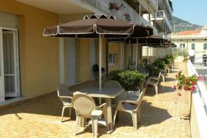 Albergo La Neigra, Сестри-Леванте