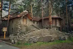 Гостиница «Сосновый бор», Каменск-Уральский