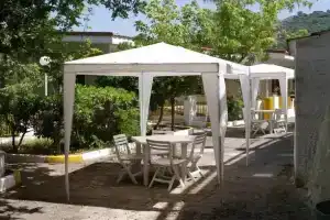Resort Mille e una Notte, Лауреана-Членто