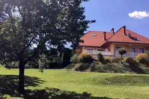 Hevizquelle Apartments, Хевиз