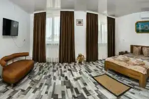 KapSeL Guest house