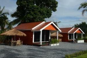 Laylas Place Resort, Банпонг