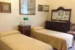 b&b Regina Elena, Кальяри