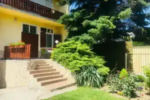 Апартаменты Sunny & Green, Хевиз