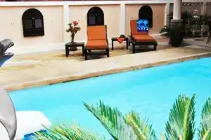 Baan Sankar, Ао-Нам-Мао