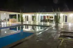 Touch of elegance! 6 Bedroom near the beach, Сосуа