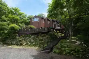 Pension Suzuka, Яманакако