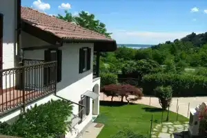 La Boretta, Мейна