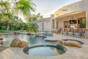 7832 North El Arroyo Road House 5 Bedrooms 5.5 Bathrooms Home, Скоттсдейл