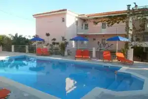 Odyseas Studios - Near Lourdas Beach, Лурдата