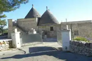 Trullo Amico, Чистернино