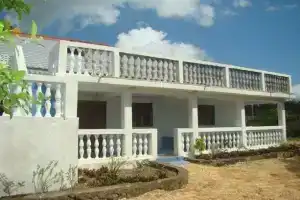Villa Smeraldo, Уроа