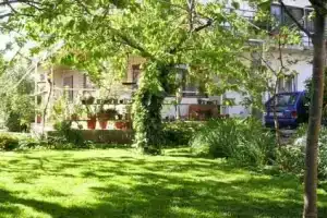 Apartments Bruna, Бродарица