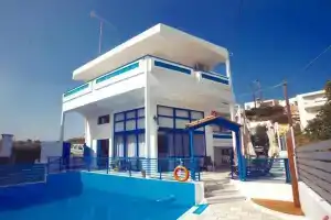 Grace Studios & Apartments, Сфакаки