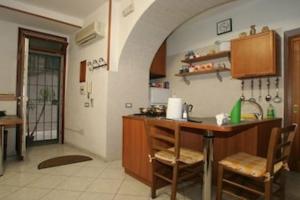 Neapolis 2, Неаполь