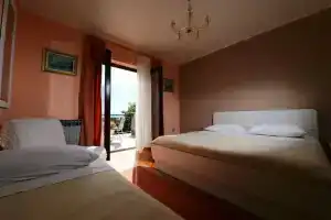 Villa Klara, Ловран
