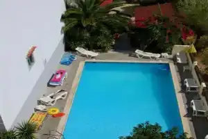Minas Apartments, Херсониссос