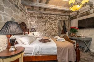 Historic Plaza Varos Split - Adults Only, Сплит
