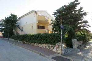 Apartment Chillout House Novalja, Новаля