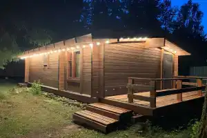 Гусев Вилладж, Жалыбня