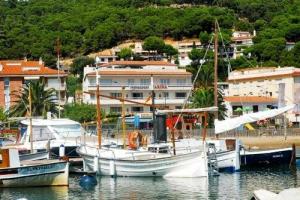 Marina, Л'Естартит
