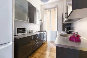 Rome Accommodation - Villa Medici, Рим