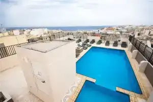 Damiani Apartments, Сент-Полс-Бэй