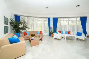Elli Apartments, Малия