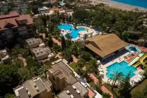 Green Imperial Beach, Окурджалар