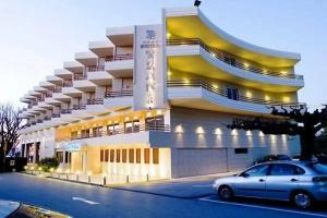 Hotel Tzaki, Патры