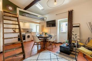 Le Panier Enchanté - Suites & Loft, Марсель