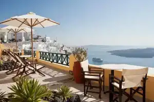 Villa Remvi, Фиростефани