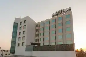 Hotel «Chennai Le Palace»