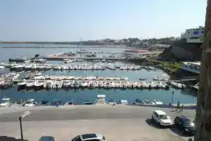 Casa Praiola, Терразини