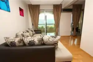 Chiron Apartments, Будва