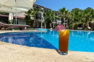 Garden Life Gocek, Олюдениз