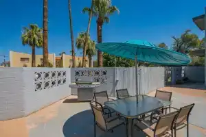 2br Scottsdale Apartment by WanderJaunt, Скоттсдейл