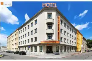 Roses apartment, Брно
