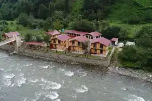 Adenriver, Чамлыхемшин