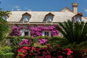 Hotel Lemongarden, Сутиван