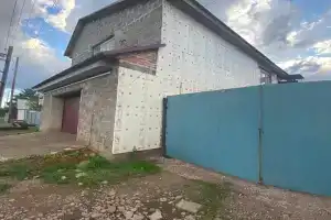Виктория, Октябрьское