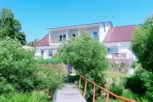 Гостинный двор «Рыбачий», Крупец