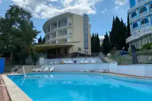 Пансионат «Ласковый Берег», Алушта