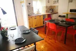 Apartamento 6099, Льянсса