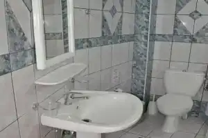 Bali Riviera Beach Studios, Балион