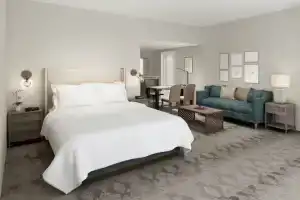 Embassy Suites by Hilton Charleston Harbor Mt. Pleasant, Чарлстон